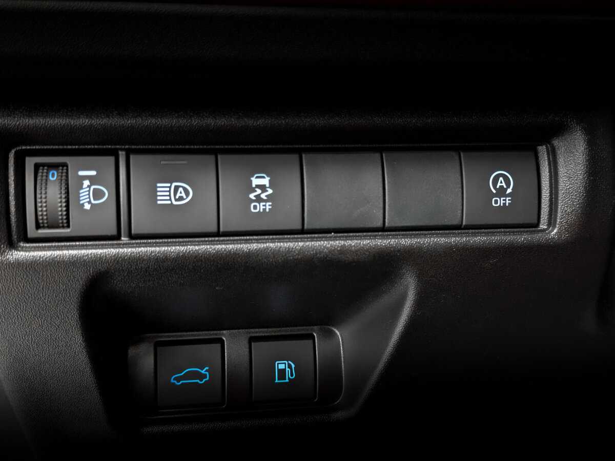 Toyota Camry 2024 года с пробегом. Фото: #24