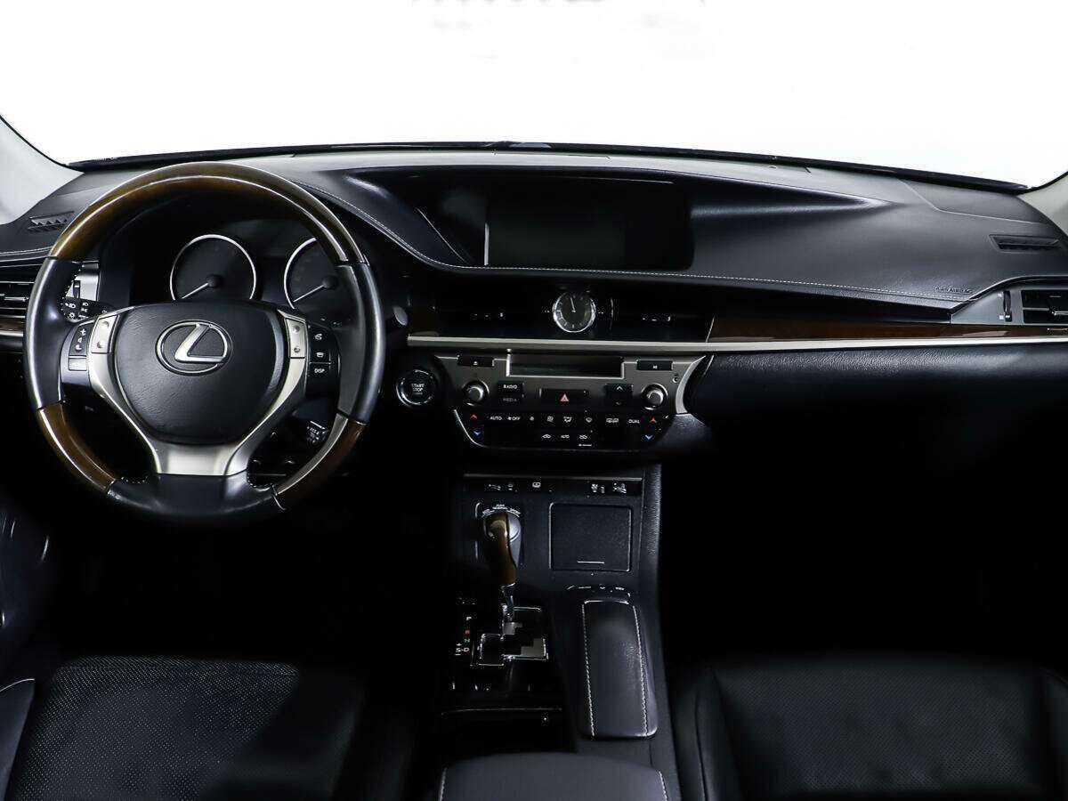 Lexus ES 2014 года с пробегом. Фото: #10