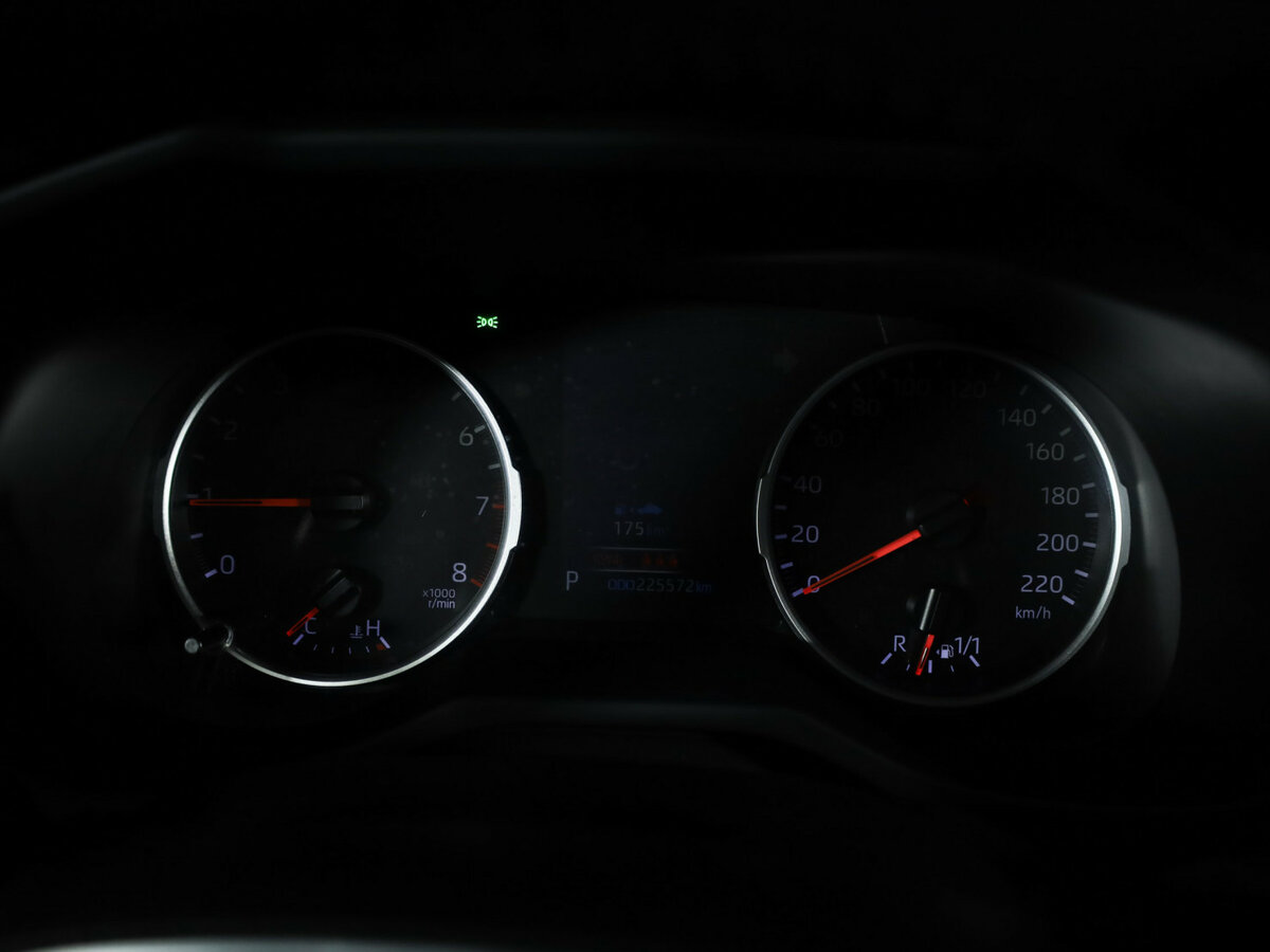 Toyota RAV4 2019 года с пробегом. Фото: #18