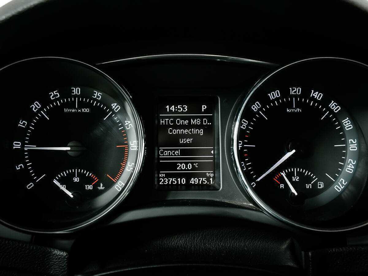 Skoda Superb 2009 года с пробегом. Фото: #9