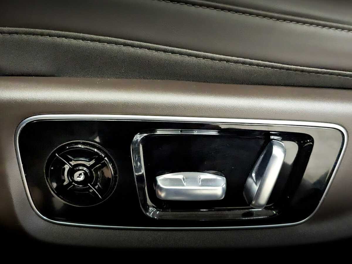 LiXiang L9 2023 года с пробегом. Фото: #20