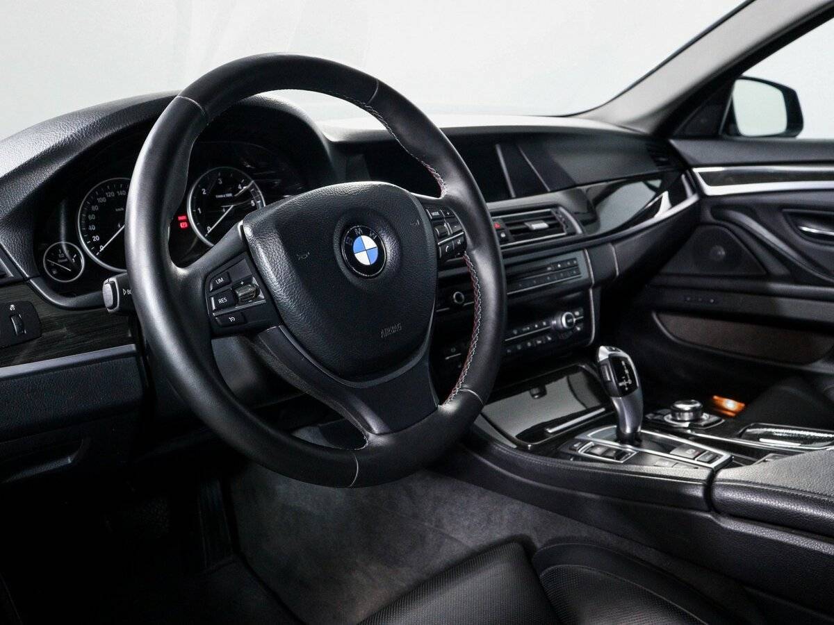 BMW 5 серии 2012 года с пробегом. Фото: #13