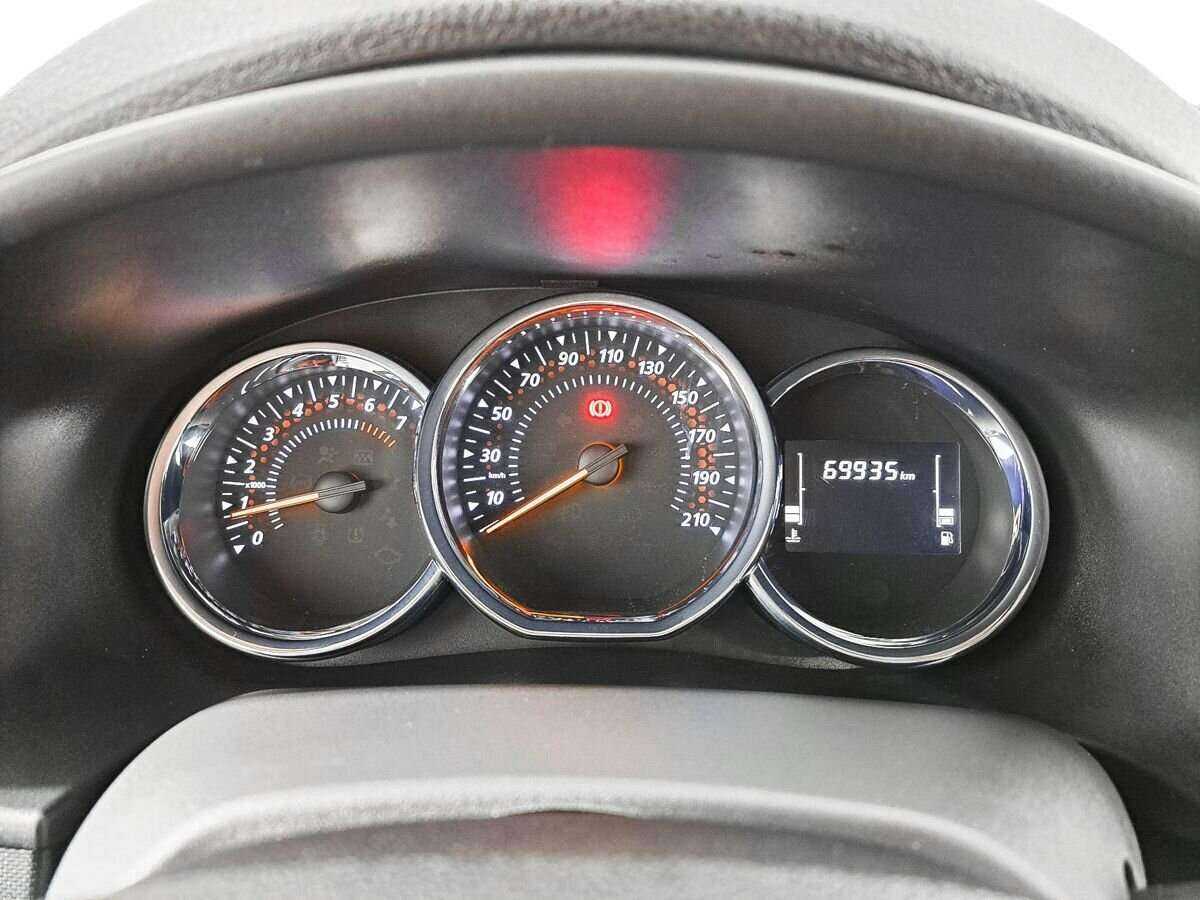 Renault Sandero 2019 года с пробегом. Фото: #10