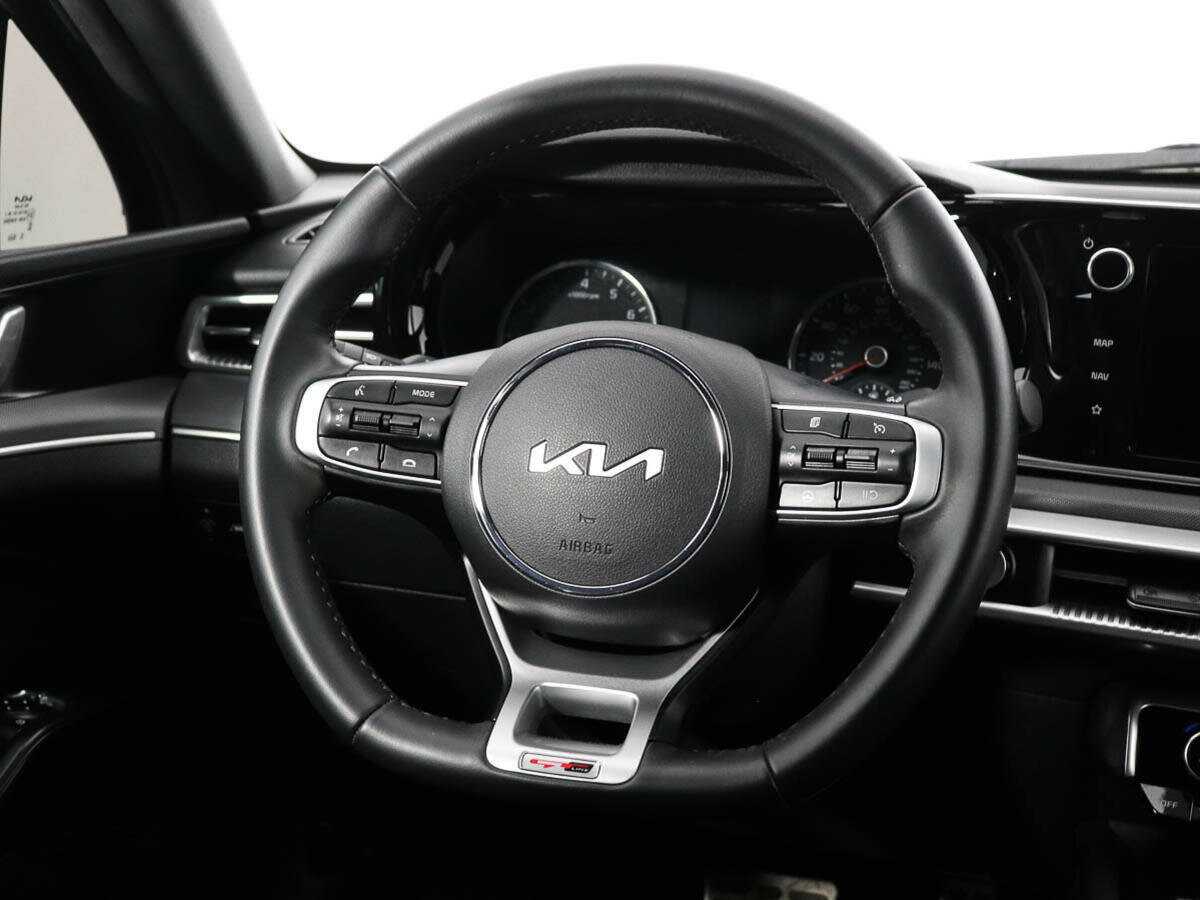Kia K5 2022 года с пробегом. Фото: #14