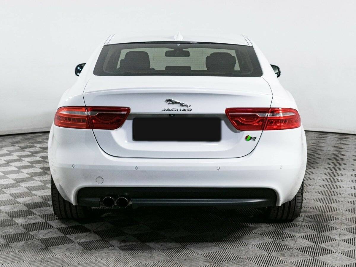 Jaguar XE 2015 года с пробегом. Фото: #5