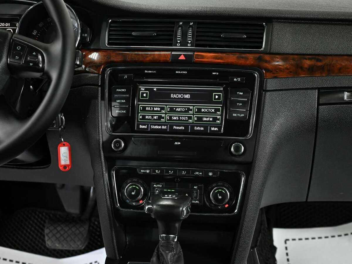 Skoda Superb 2010 года с пробегом. Фото: #11