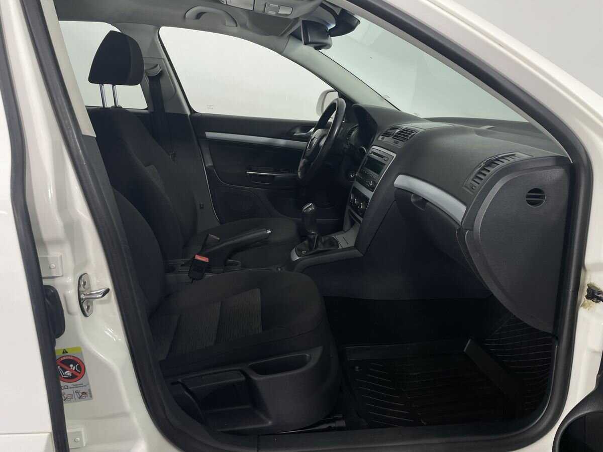 Skoda Octavia 2011 года с пробегом. Фото: #13