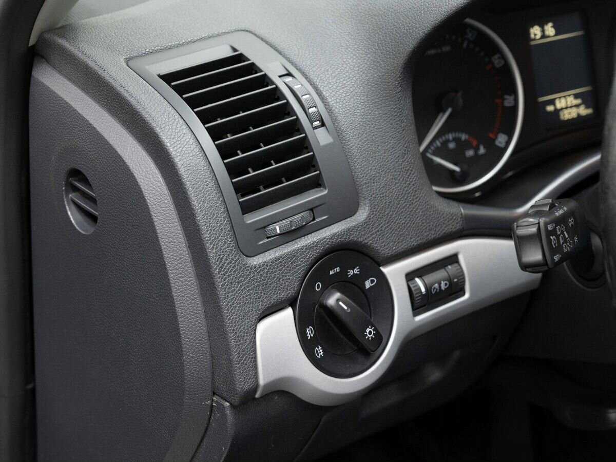 Skoda Octavia 2012 года с пробегом. Фото: #15