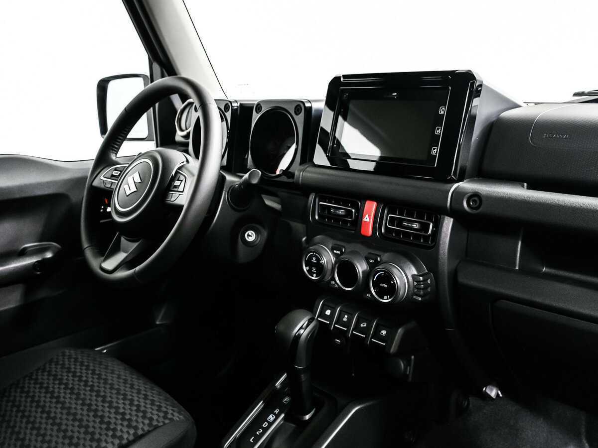 Suzuki Jimny 2024 года с пробегом. Фото: #8
