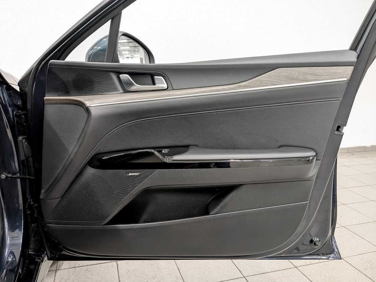 Kia K5 2020 года с пробегом. Фото: #23