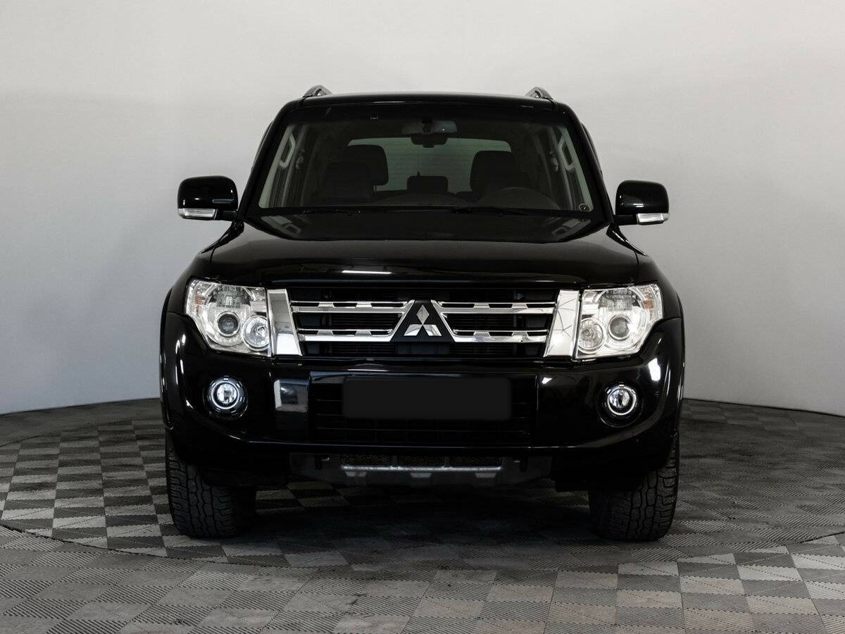 Mitsubishi Pajero 2011 года с пробегом. Фото: #1