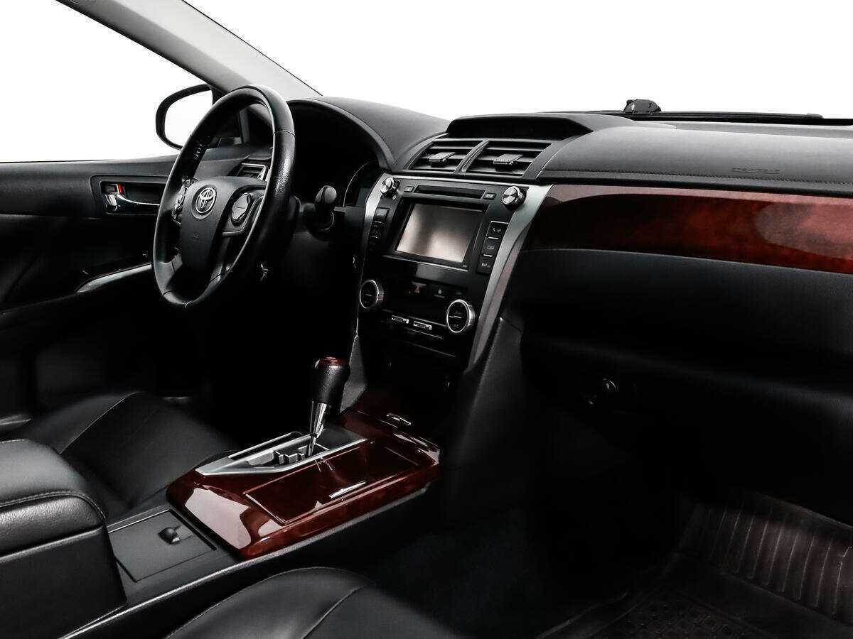 Toyota Camry 2014 года с пробегом. Фото: #12