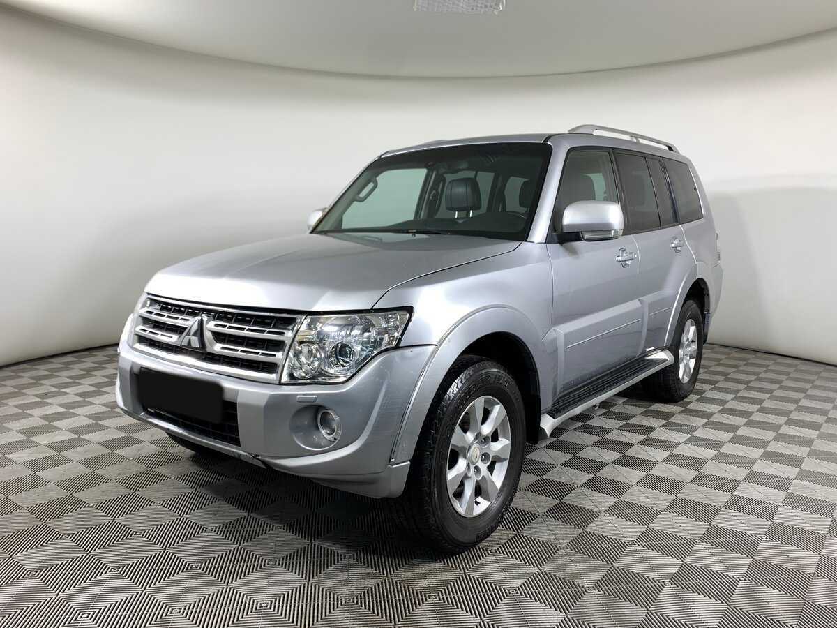 Mitsubishi Pajero 2011 года с пробегом. Посмотреть фото