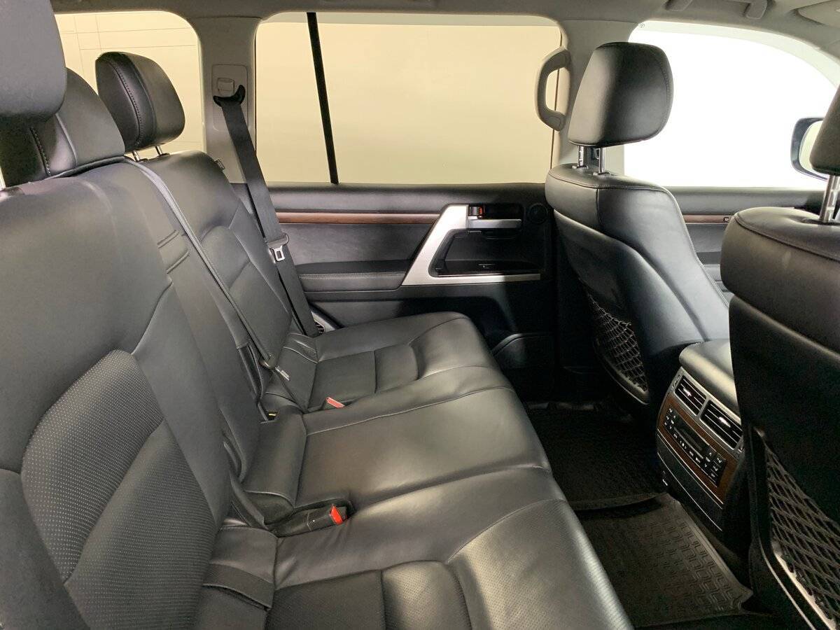 Toyota Land Cruiser 2016 года с пробегом. Фото: #16