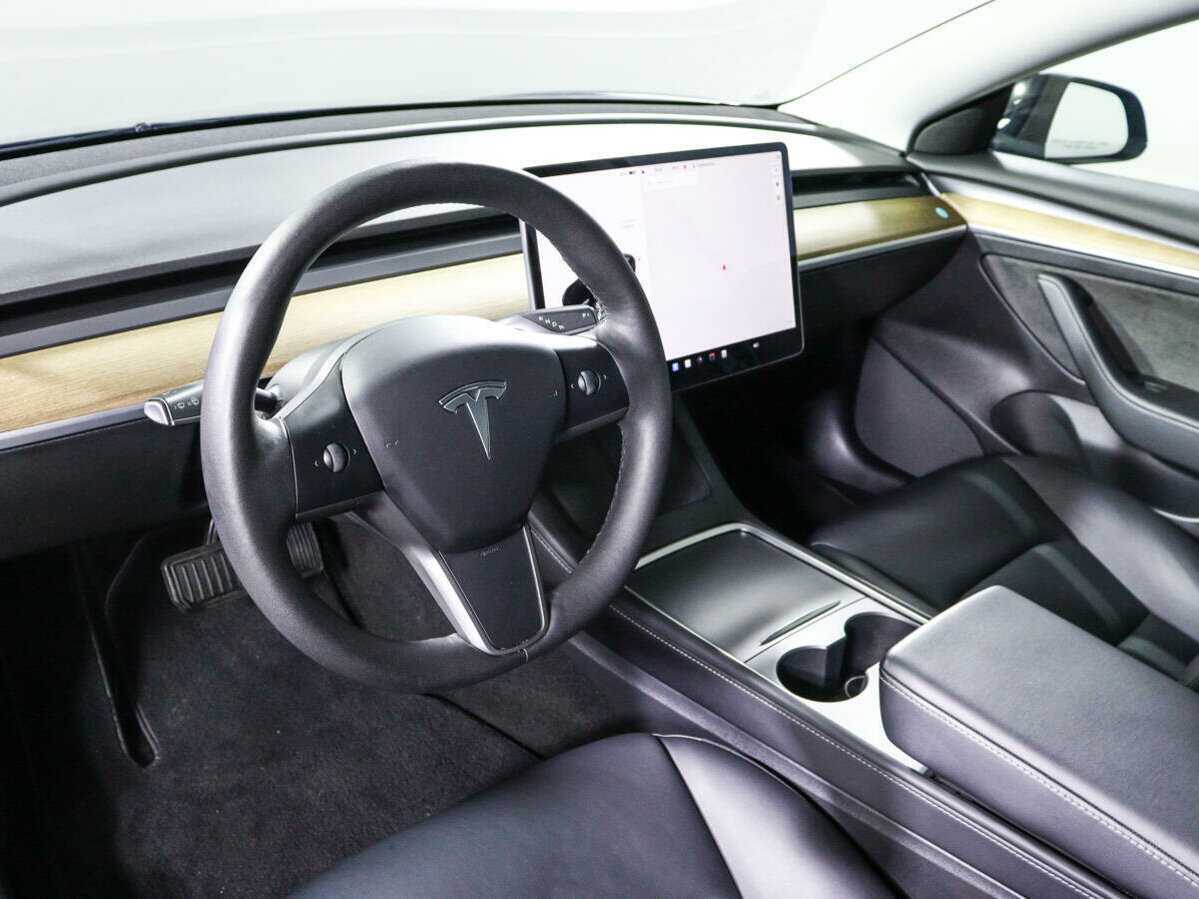 Tesla Model 3 2022 года с пробегом. Фото: #13