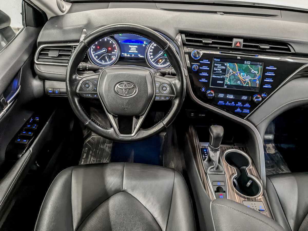 Toyota Camry 2019 года с пробегом. Фото: #29