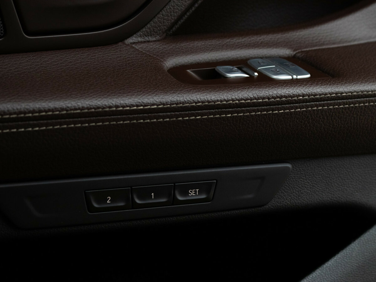 BMW 7 серии 2018 года с пробегом. Фото: #16