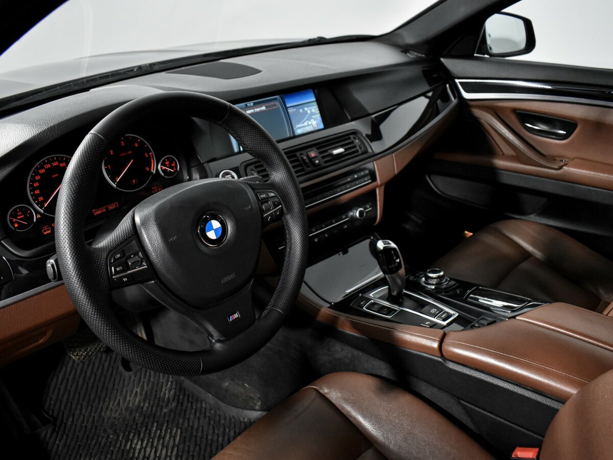 BMW 5 серии 2011 года с пробегом. Фото: #6
