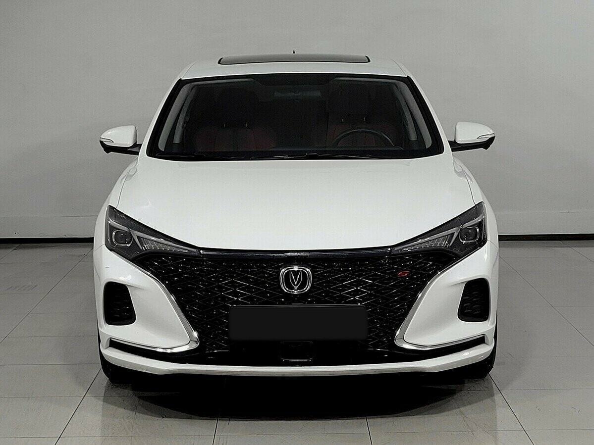 Changan Eado Plus 2024 года с пробегом. Фото: #1