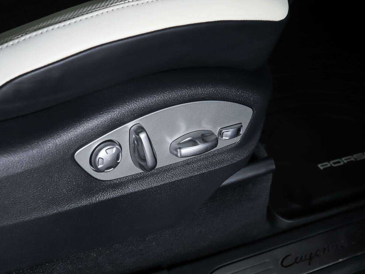 Porsche Cayenne 2015 года с пробегом. Фото: #18