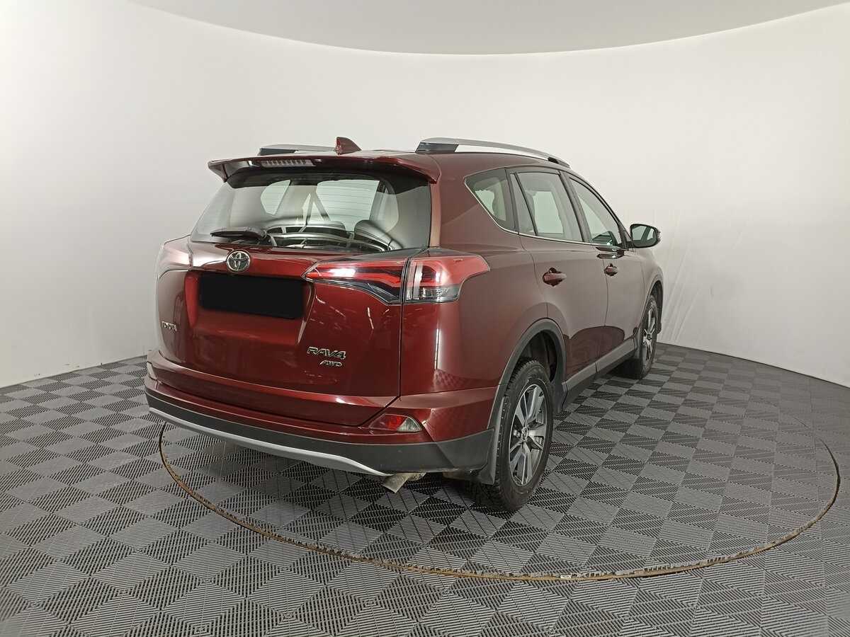 Toyota RAV4 2018 года с пробегом. Фото: #4