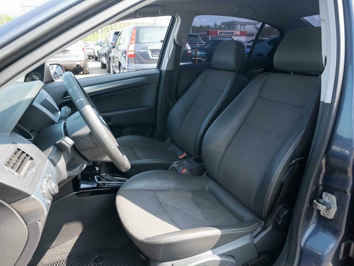 Opel Astra 2008 года с пробегом. Фото: #8