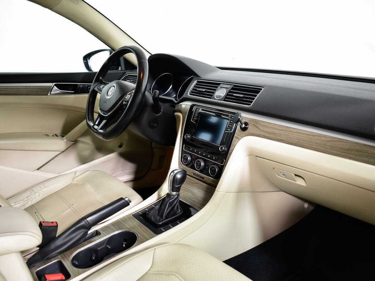 Volkswagen Passat (North America and China) 2016 года с пробегом. Фото: #8