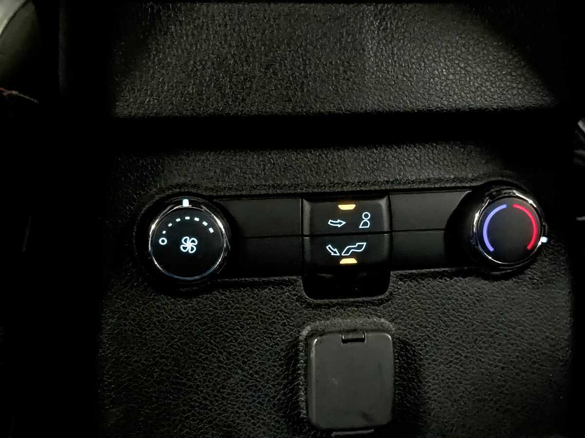 Ford Explorer 2019 года с пробегом. Фото: #29