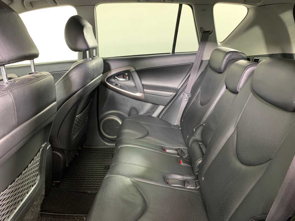 Toyota RAV4 2006 года с пробегом. Фото: #17