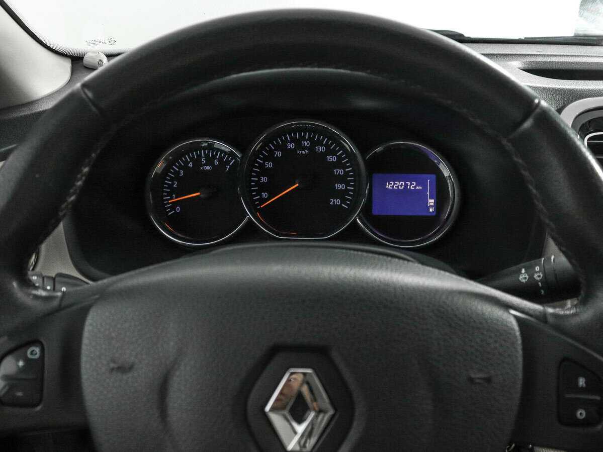 Renault Logan 2014 года с пробегом. Фото: #14