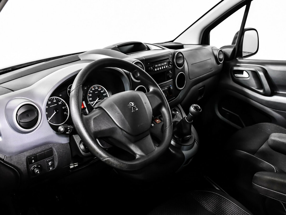 Peugeot Partner 2021 года с пробегом. Фото: #9