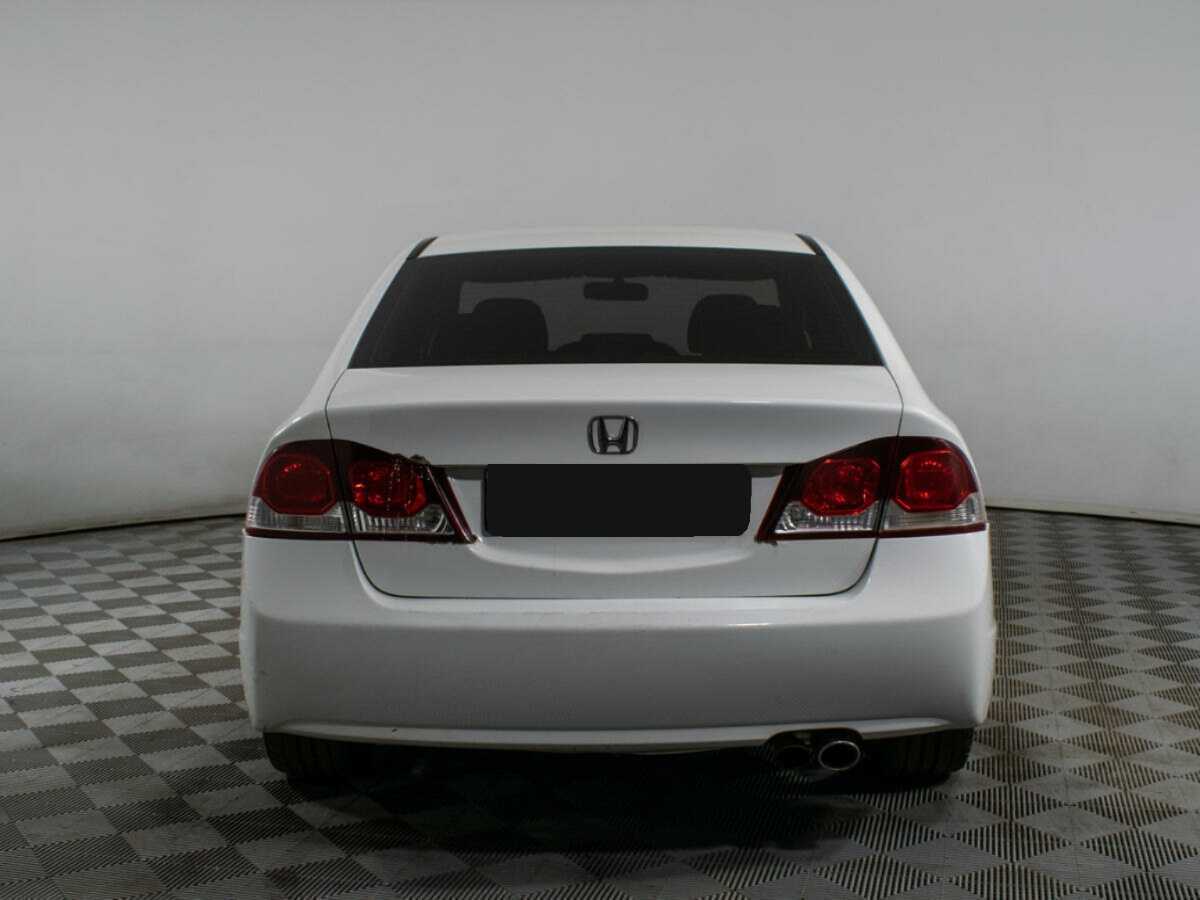 Honda Civic 2011 года с пробегом. Фото: #5