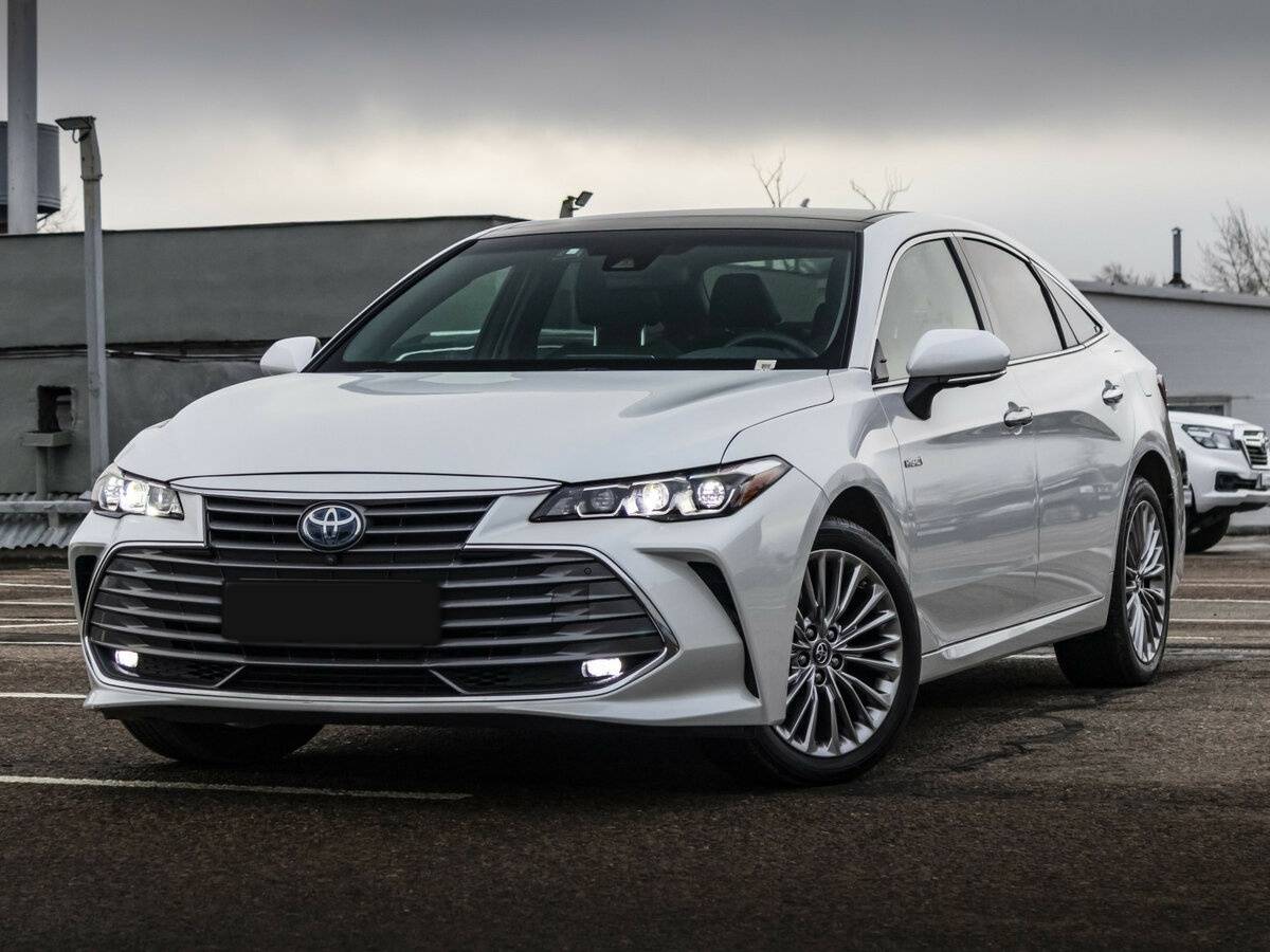 Toyota Avalon 2022 года с пробегом. Посмотреть фото