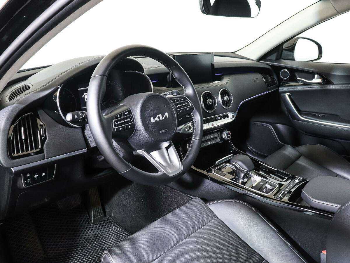 Kia Stinger 2023 года с пробегом. Фото: #12