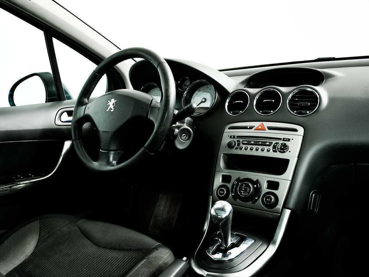 Peugeot 308 2010 года с пробегом. Фото: #8