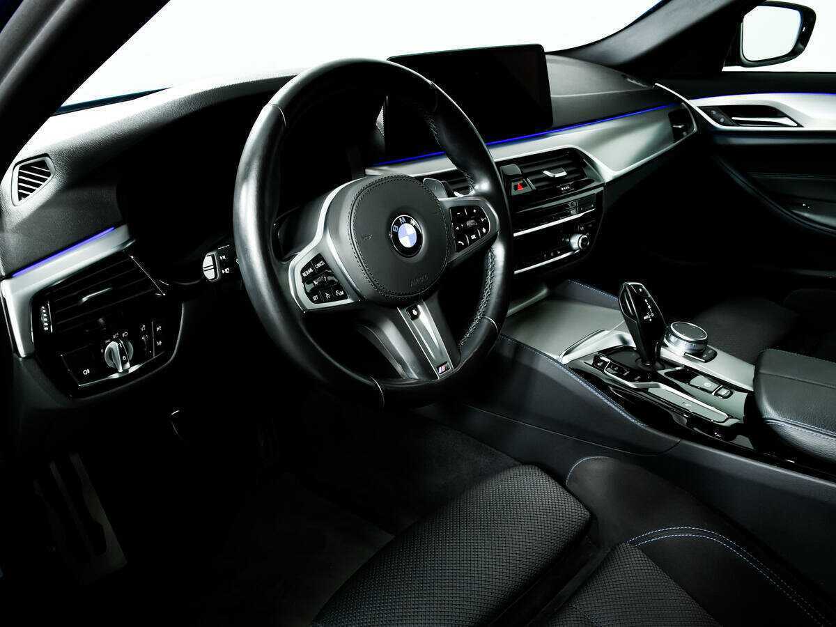 BMW 5 серии 2021 года с пробегом. Фото: #12