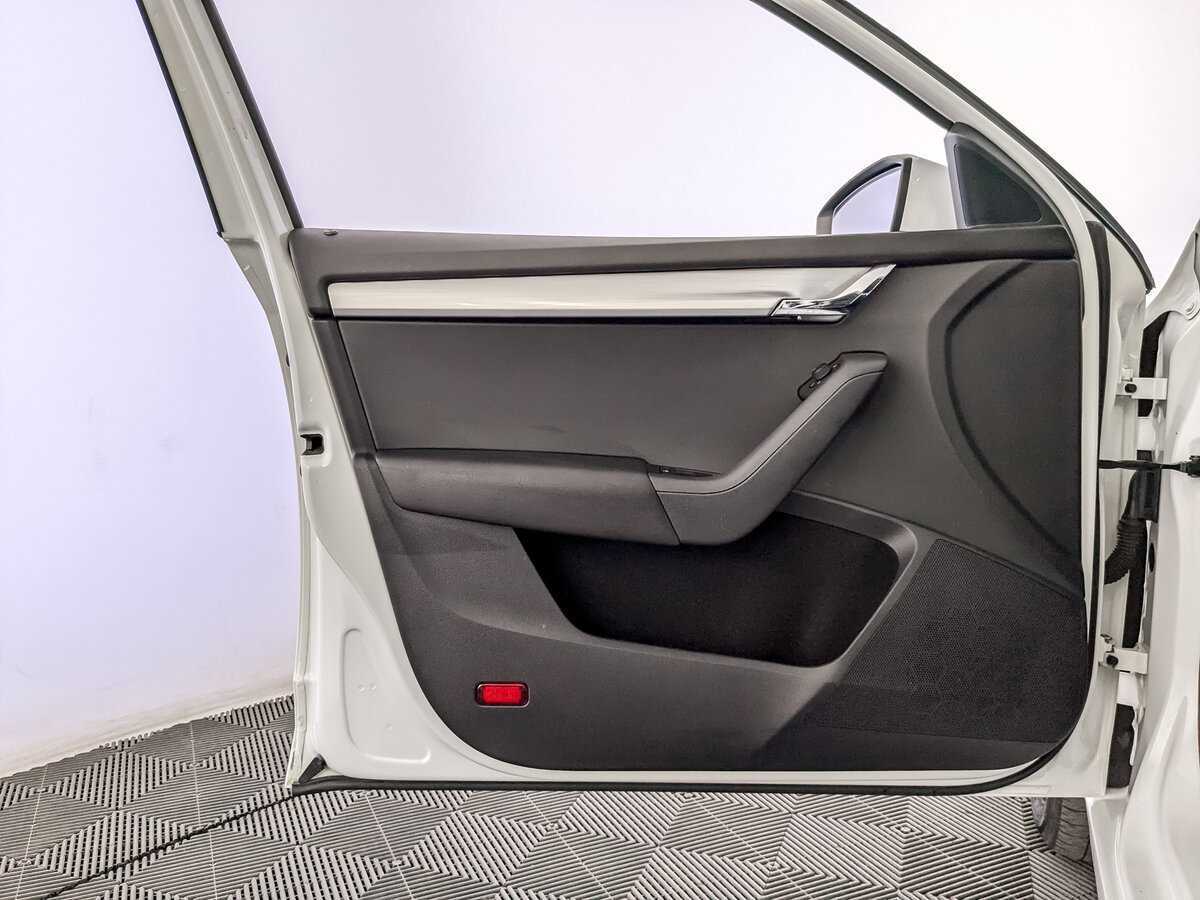 Skoda Octavia 2018 года с пробегом. Фото: #18