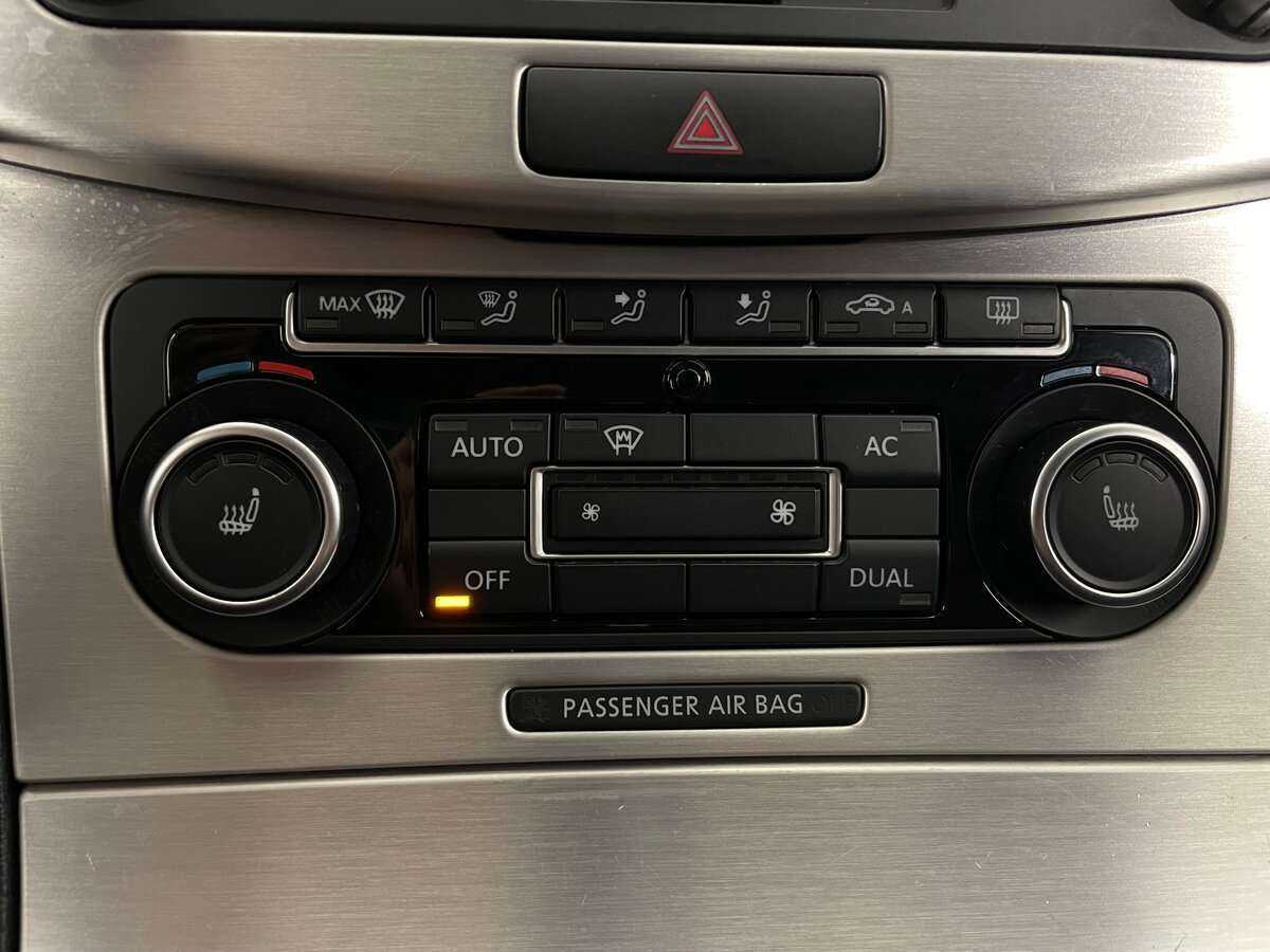 Volkswagen Passat CC 2011 года с пробегом. Фото: #14