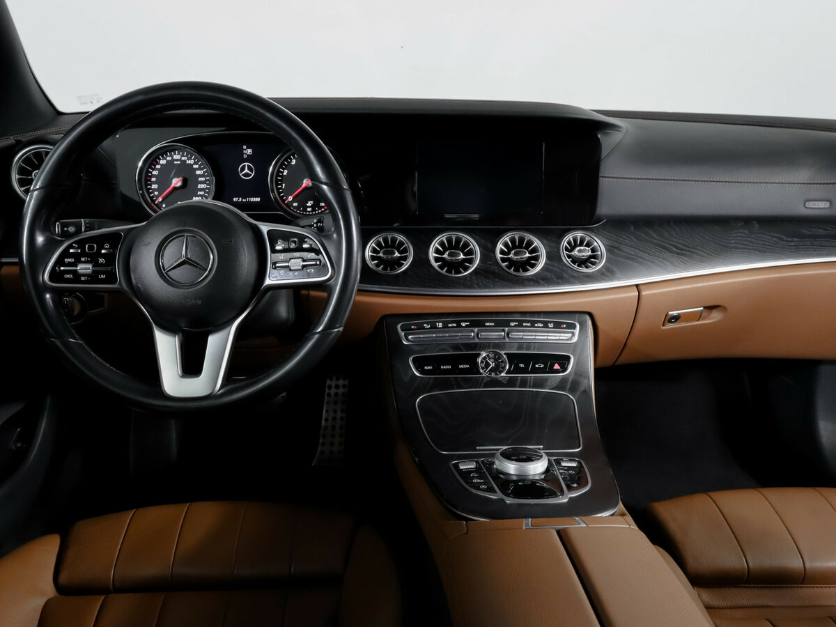 Mercedes-Benz E-Класс 2019 года с пробегом. Фото: #11