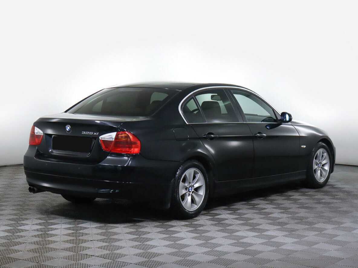 BMW 3 серии 2005 года с пробегом. Фото: #3