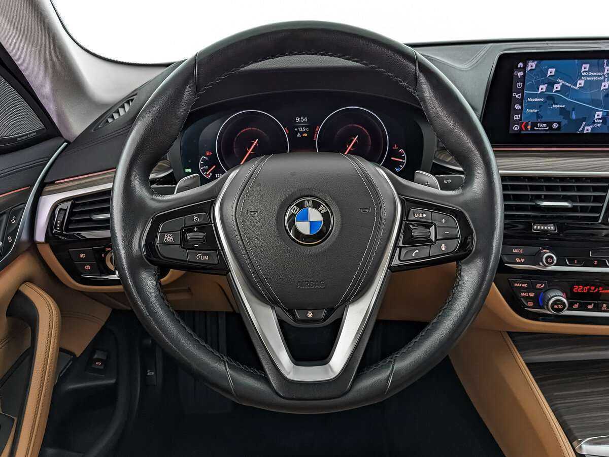 BMW 5 серии 2019 года с пробегом. Фото: #16
