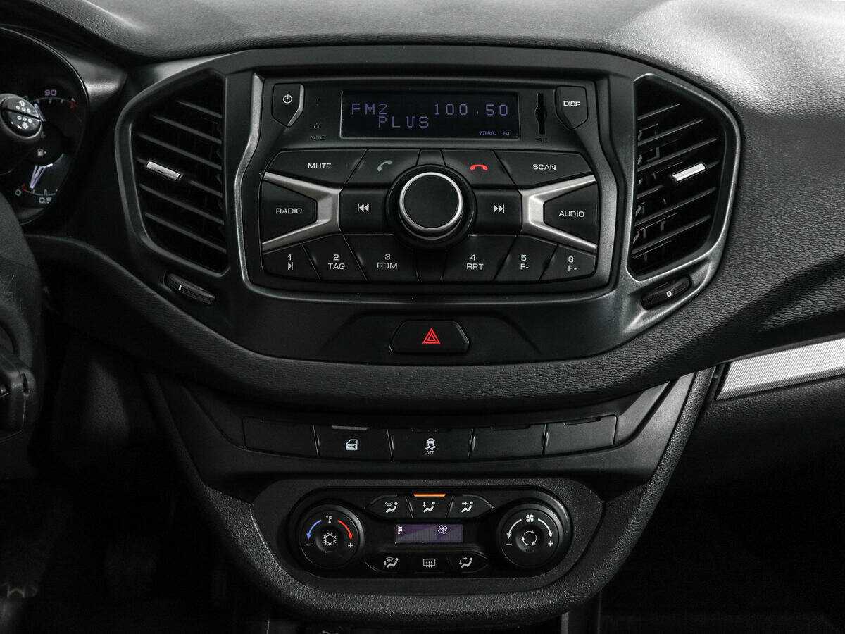 Lada (ВАЗ) Vesta 2017 года с пробегом. Фото: #10