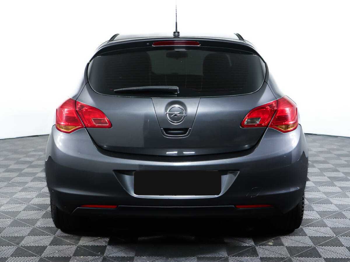 Opel Astra 2011 года с пробегом. Фото: #4