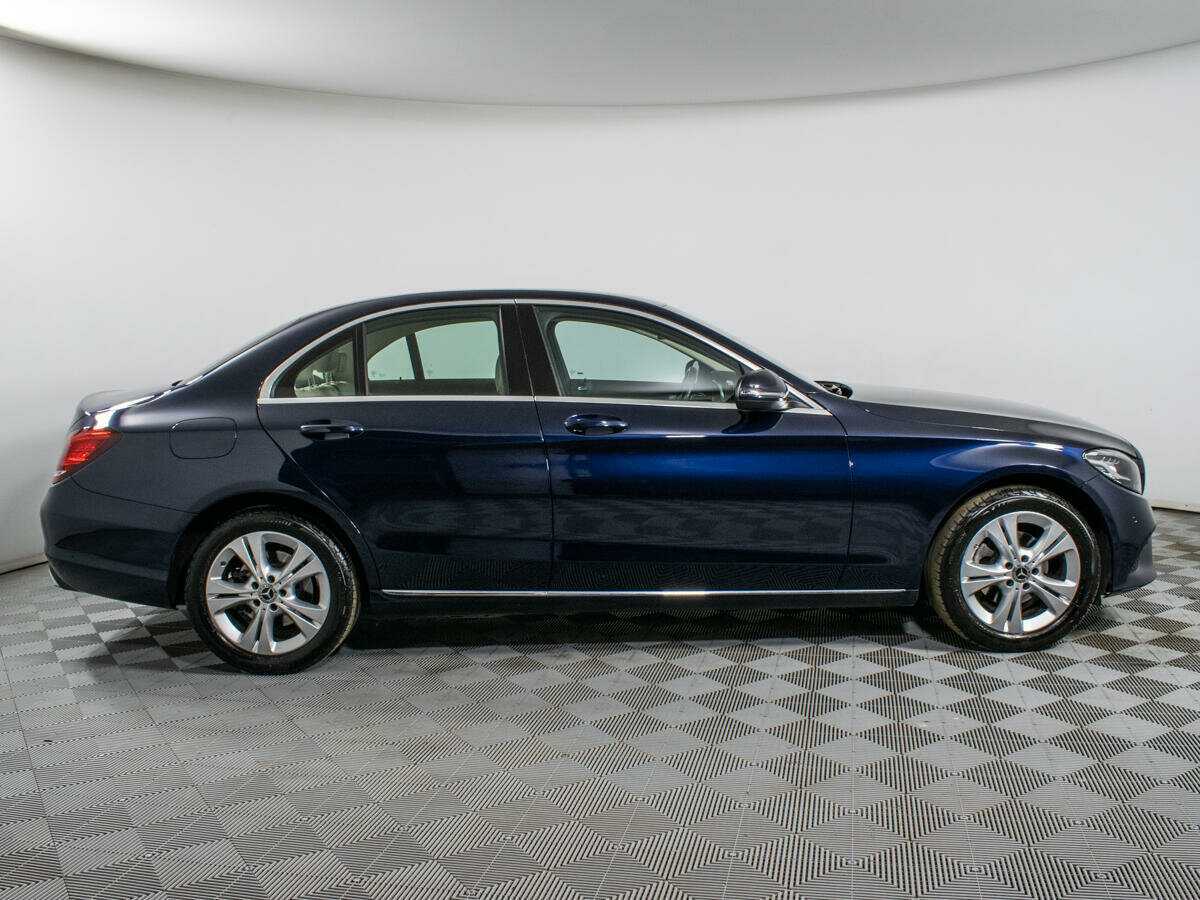 Mercedes-Benz C-Класс 2020 года с пробегом. Фото: #3
