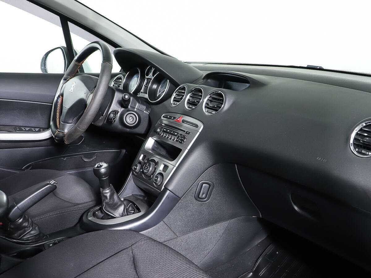 Peugeot 408 2014 года с пробегом. Фото: #8
