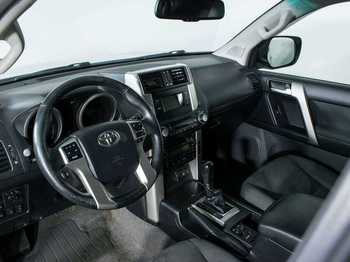 Toyota Land Cruiser Prado 2011 года с пробегом. Фото: #12