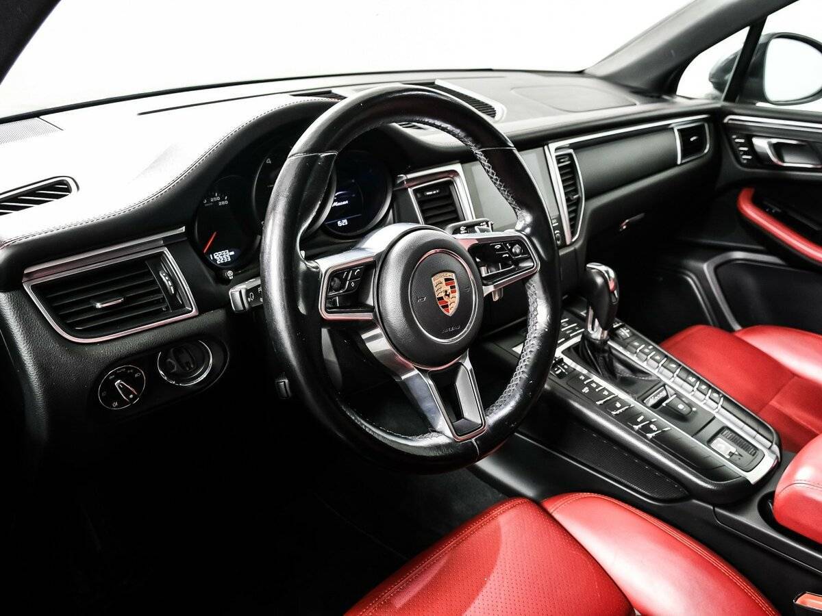 Porsche Macan 2017 года с пробегом. Фото: #12