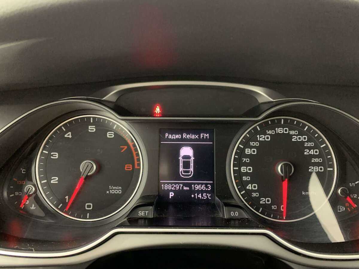 Audi A4 2013 года с пробегом. Фото: #8