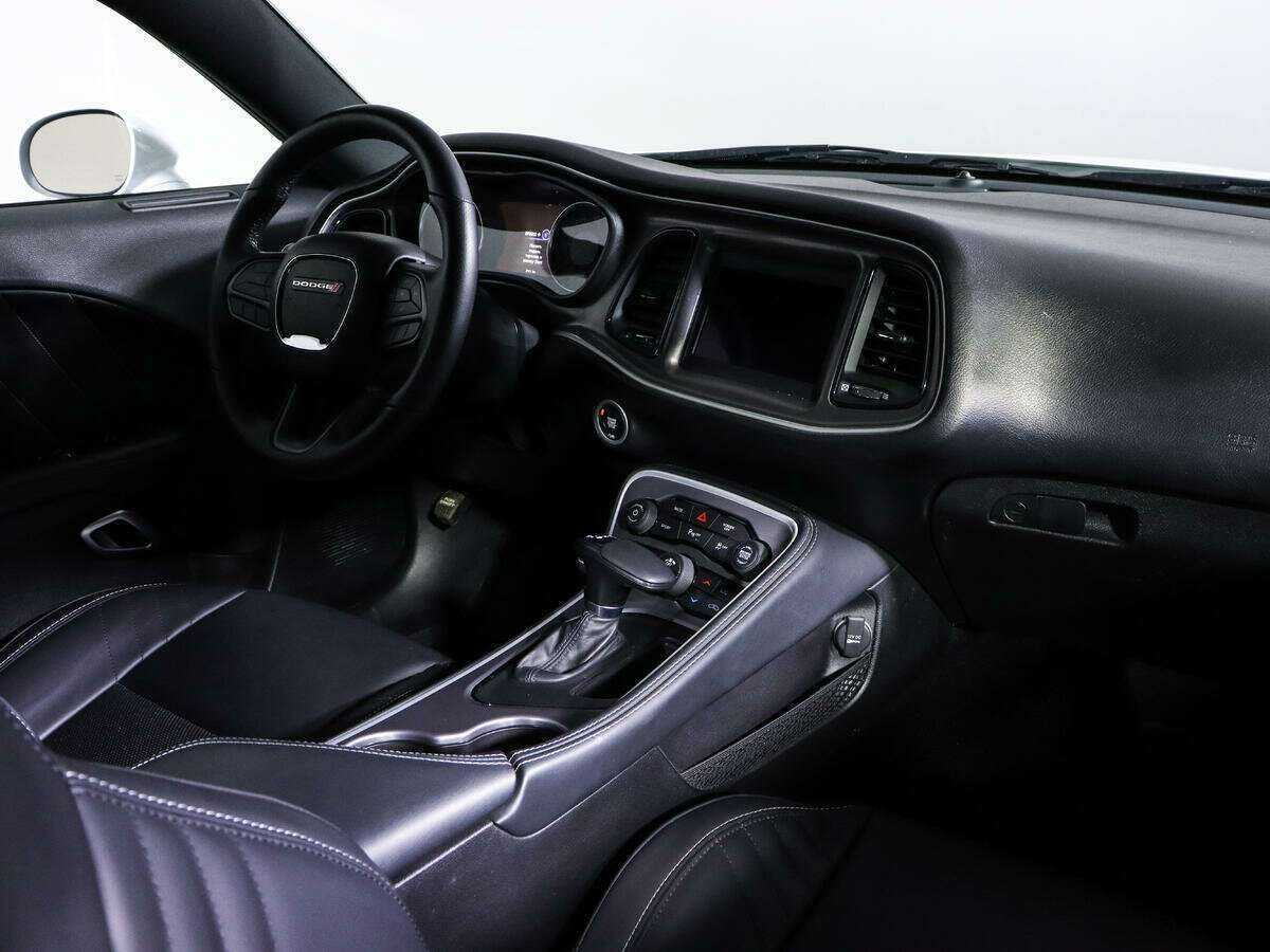Dodge Challenger 2022 года с пробегом. Фото: #6