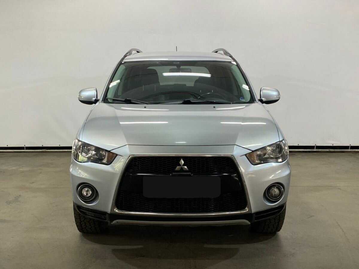Mitsubishi Outlander 2011 года с пробегом. Фото: #1